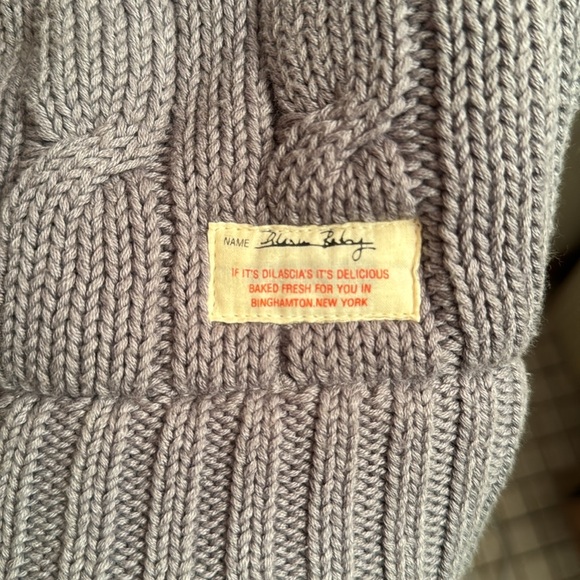 Men’s Sweater Vest - Picture 6 of 7